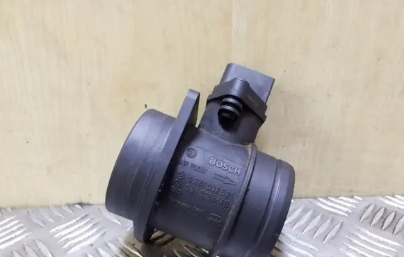 Skoda Fabia Mk1 (6Y) Mass air flow meter 0281002531 038906461B