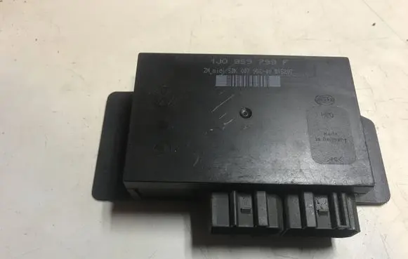 Audi A4 S4 B7 8E 8H Comfort/convenience module 1J0959799F 5DK00795200