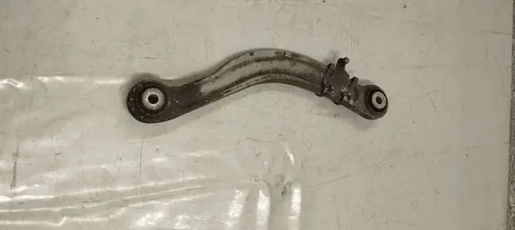 Mercedes-Benz C AMG W205 Rear control arm A20407