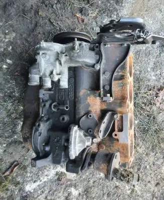 Volkswagen Golf II Engine block 068103021g Jp082217