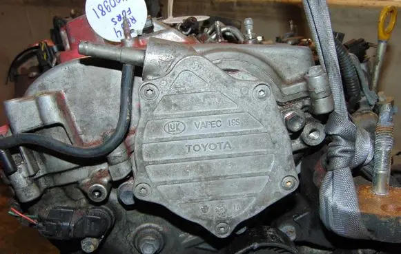 Toyota RAV 4 (XA30) Vacuum pump 293000W030