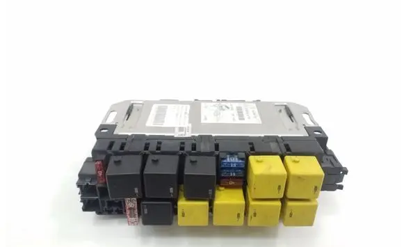 Mercedes-Benz S W220 Fuse module A0325458232