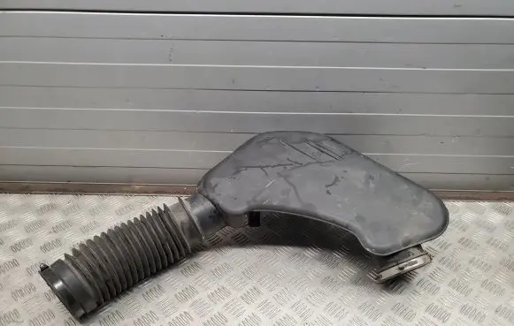 Dodge Challenger Intake resonator 04861926AG