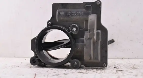Volkswagen PASSAT B6 Throttle valve 03C128063A A2C53104475