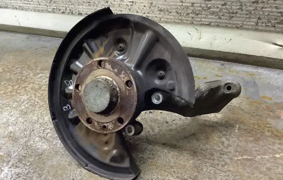 Volkswagen PASSAT B8 Rear wheel hub spindle/knuckle 3Q0501117