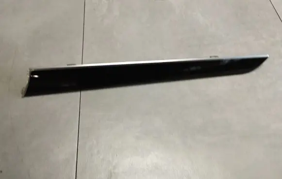 Audi A5 Sportback 8TA Front door trim bar 8K0867410