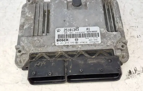 Chevrolet Captiva Engine control unit/module 25181343 5101810256 0281016588