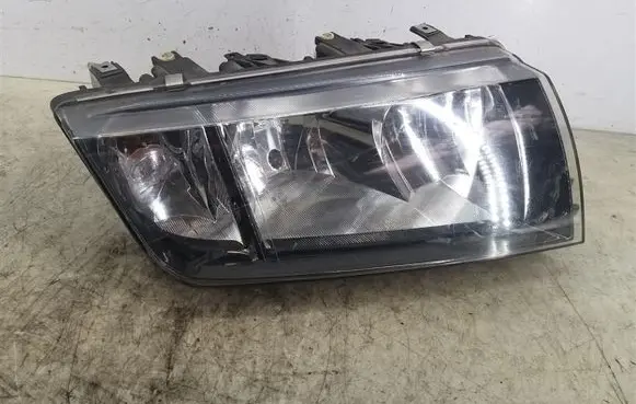 Skoda Fabia Mk1 (6Y) Headlight/headlamp