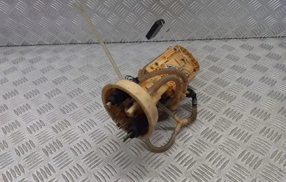 Audi A4 S4 B6 8E 8H Mechanical fuel pump 8E0919050F