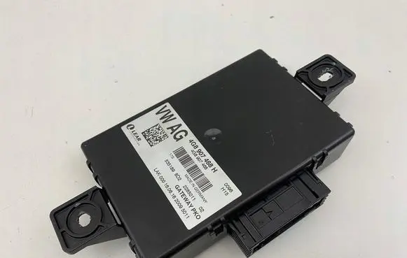 Audi A6 S6 C7 4G Gateway control module 4G8907468H