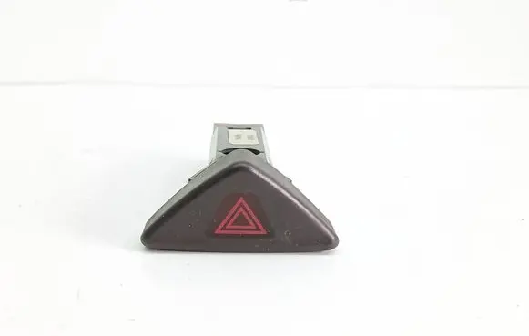 Volvo V70 Hazard light switch 9441045 01W362