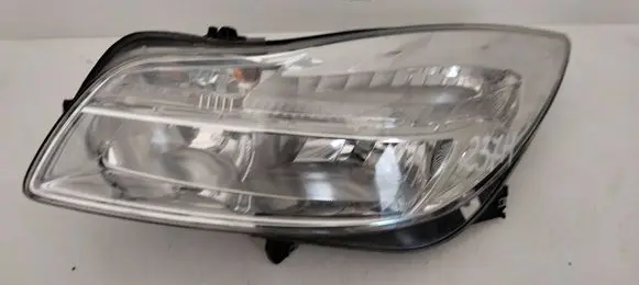 Opel Insignia A Headlight/headlamp 13226780