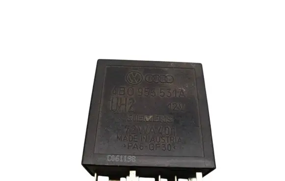 Volkswagen New Beetle Window wiper interval relay 4B0955531A 72WA401 C061198