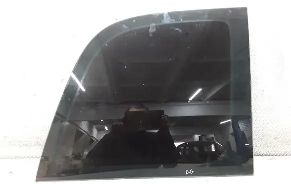 Mercedes-Benz Vaneo W414 Rear side window