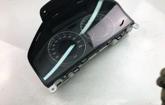 Volvo V70 Speedometer (instrument cluster) 30786622AB