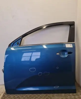 KIA Sportage Front door 