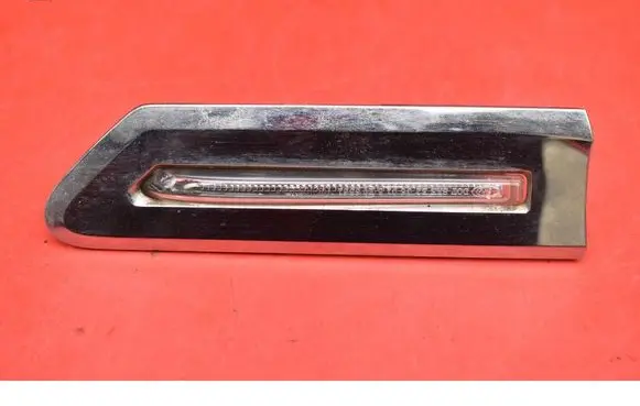 BMW 7 F01 F02 F03 F04 Front indicator light 7203372