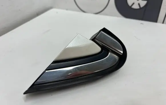 Honda CR-V Fender end trim 212831263