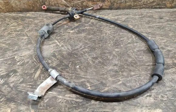 Ford Fusion II Gear shift cable linkage
