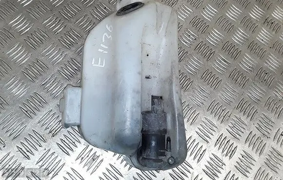 Renault Kangoo II Windshield washer fluid reservoir/tank 8200431474