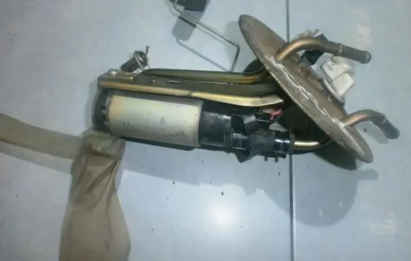 Mazda 323 F In-tank fuel pump b6da