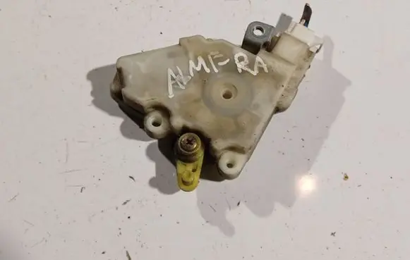 Nissan Almera Tino Central locking motor 8055361u66