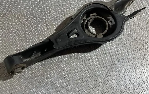 KIA Optima Rear upper control arm/wishbone 55220C1700