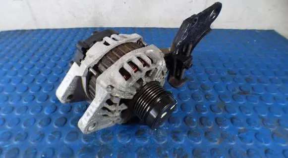 KIA Ceed Generator/alternator CART373002B710 373002B710 2617585