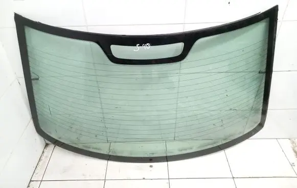 Volvo S40, V40 Rear windscreen/windshield window AS2
