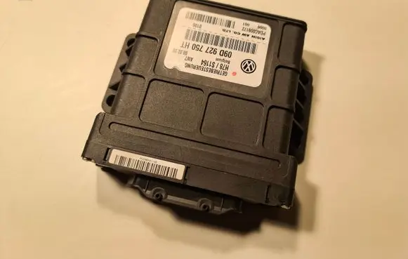 Audi Q7 4L Gearbox control unit/module 09D927750HT