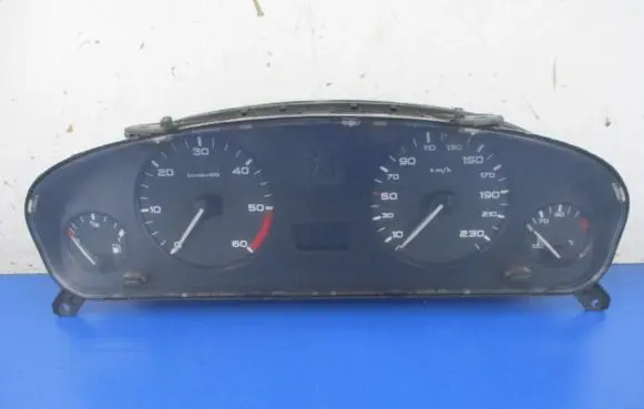 Peugeot 406 Speedometer (instrument cluster) 9630372780