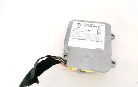 Skoda Fabia Mk1 (6Y) Airbag control unit/module 1C0909605H 5WK43127