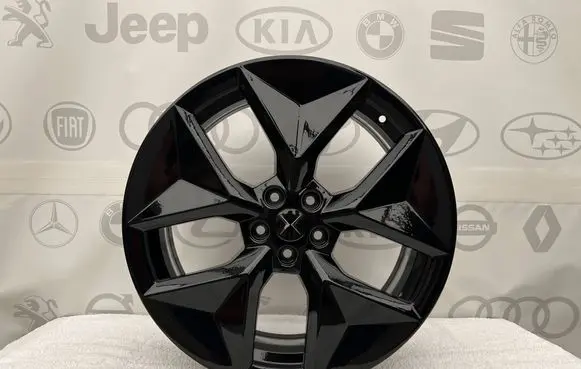 Polestar 2 R20 alloy rim 32358373 32358374