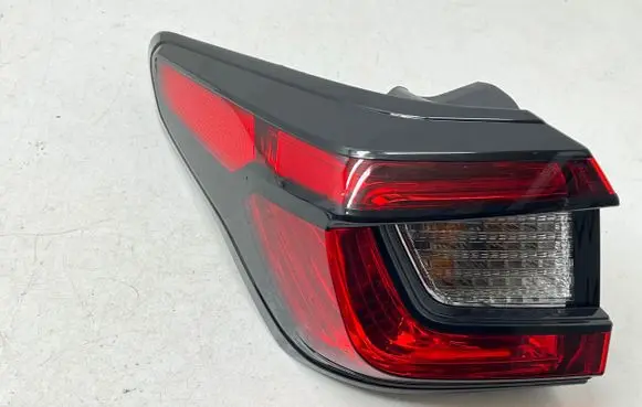 Subaru Crosstrek III Rear/tail lights 84953FN01A E021954998 84251FN01A