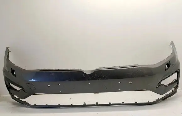 Volkswagen Golf VII Front bumper