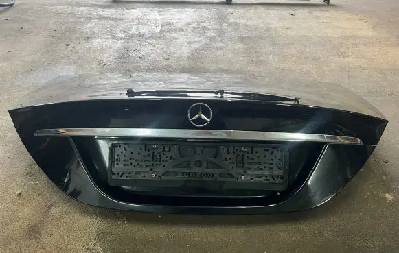 Mercedes-Benz CLS C219 Tailgate/trunk/boot lid
