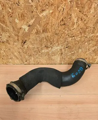 Audi A4 S4 B8 8K Intercooler hose/pipe 8K0145737J