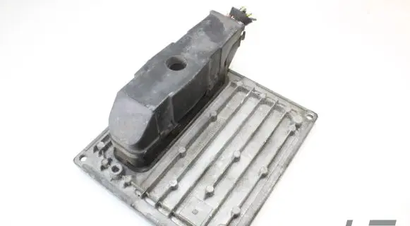 Ford Focus Engine control unit/module 4S6112A650NC