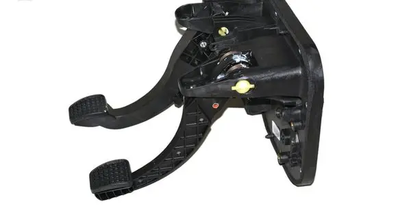 Iveco Daily 6th gen Pedal assembly 5801492032