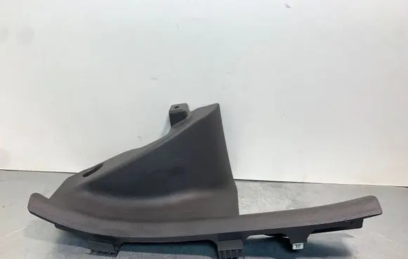 Hyundai Ioniq Rear sill trim cover 85886G2000