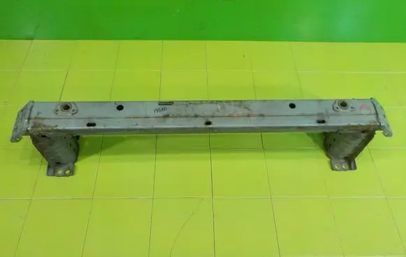 Toyota Avensis T270 Front bumper support beam PRZOD XP260
