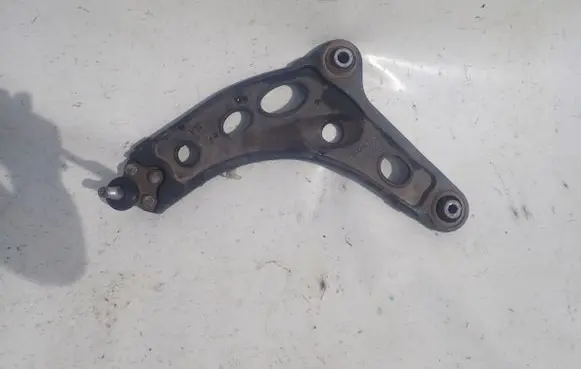Opel Vivaro Front lower control arm/wishbone