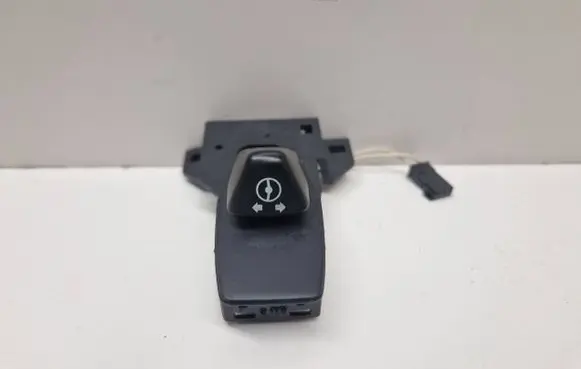 BMW 5 E60 E61 Steering wheel adjustment switch 61316947786 03206060 676786