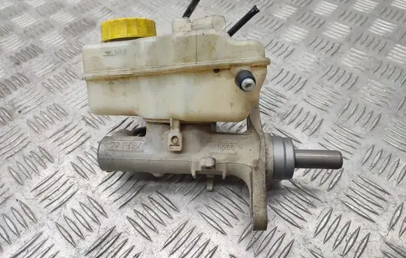 Skoda Fabia Mk2 (5J) Master brake cylinder