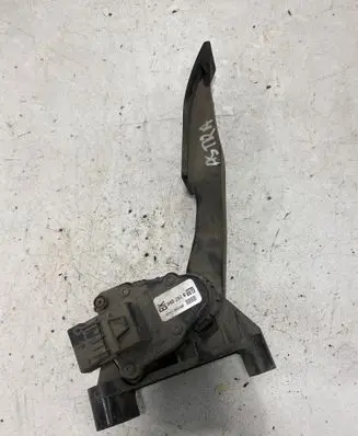 Opel Astra G Accelerator throttle pedal 6PV00811200 9157998