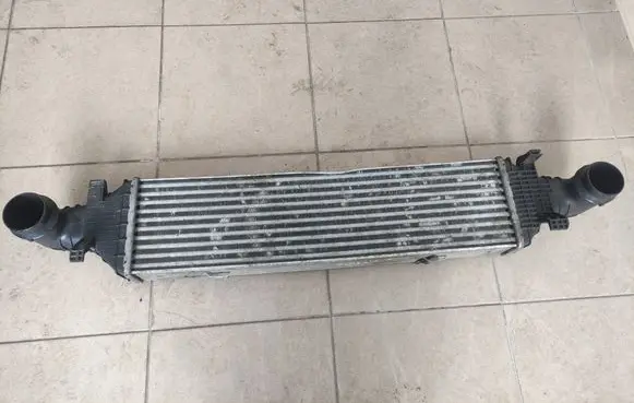 Mercedes-Benz E AMG W212 Intercooler radiator A2046000200
