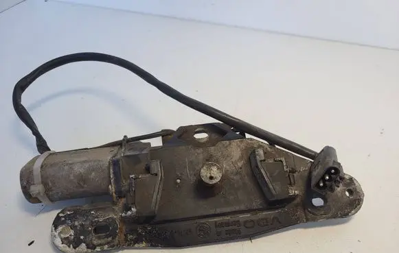 BMW 5 E39 Tailgate/trunk/boot lift motor 67148362371
