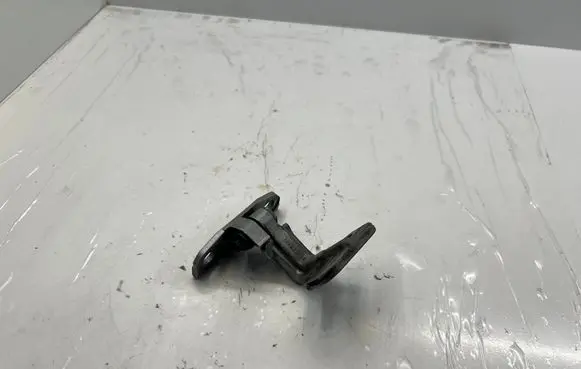 Jaguar XF X250 Front door lower hinge 8X23F228A65AC