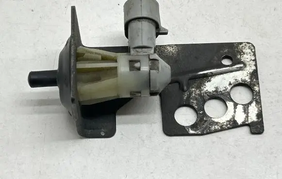 Renault Kangoo II Bonnet alarm switch sensor 