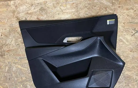 Citroen DS7 Crossback Front door card panel trim 